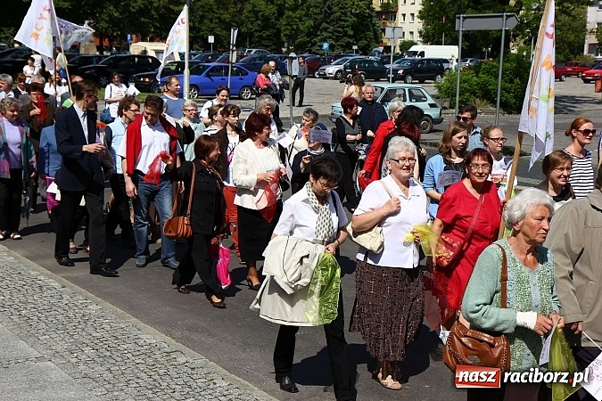 Zdjęcie w galerii na portalu naszraciborz.pl: Raciborski Marsz dla Życia i Rodziny wiadomości z regionu