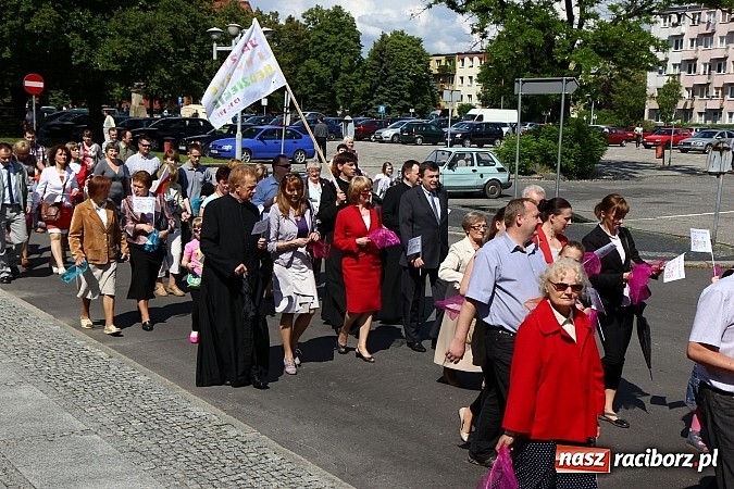 Zdjęcie w galerii na portalu naszraciborz.pl: Raciborski Marsz dla Życia i Rodziny wiadomości z regionu