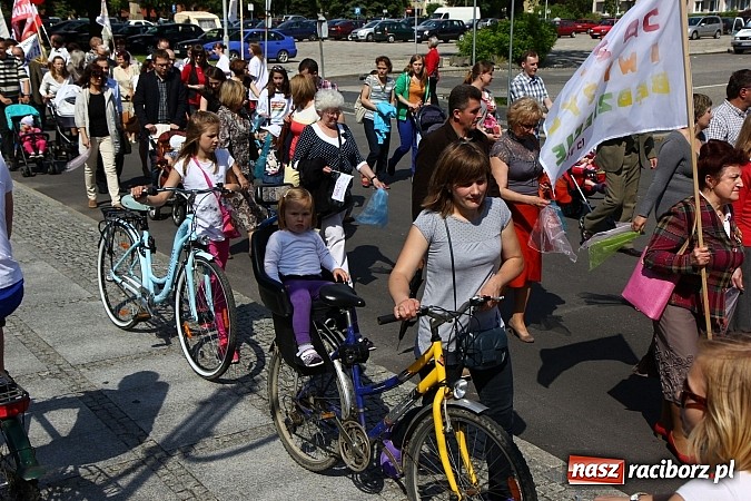 Zdjęcie w galerii na portalu naszraciborz.pl: Raciborski Marsz dla Życia i Rodziny wiadomości z regionu