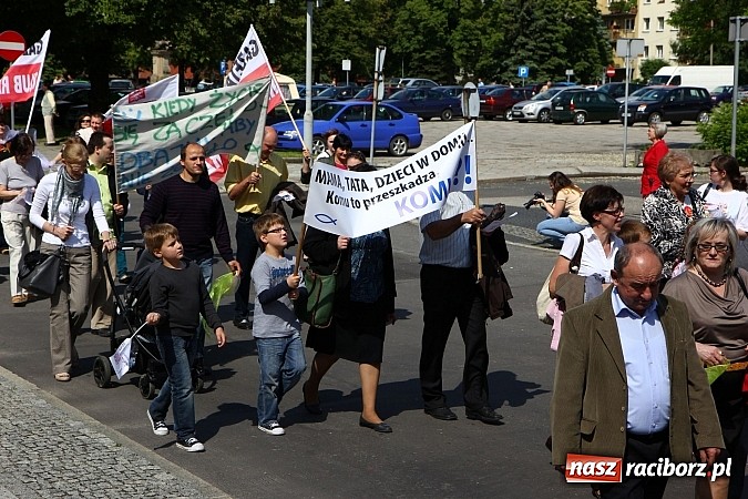 Zdjęcie w galerii na portalu naszraciborz.pl: Raciborski Marsz dla Życia i Rodziny wiadomości z regionu