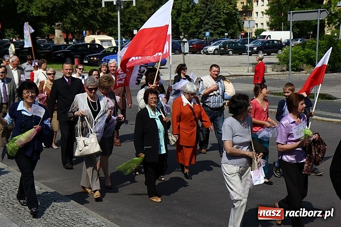 Zdjęcie w galerii na portalu naszraciborz.pl: Raciborski Marsz dla Życia i Rodziny wiadomości z regionu