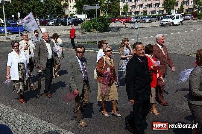 Zdjęcie w galerii na portalu naszraciborz.pl: Raciborski Marsz dla Życia i Rodziny wiadomości z regionu