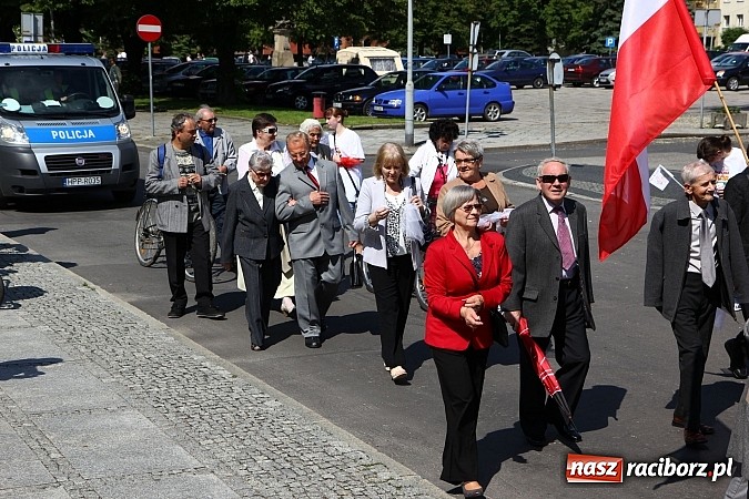 Zdjęcie w galerii na portalu naszraciborz.pl: Raciborski Marsz dla Życia i Rodziny wiadomości z regionu