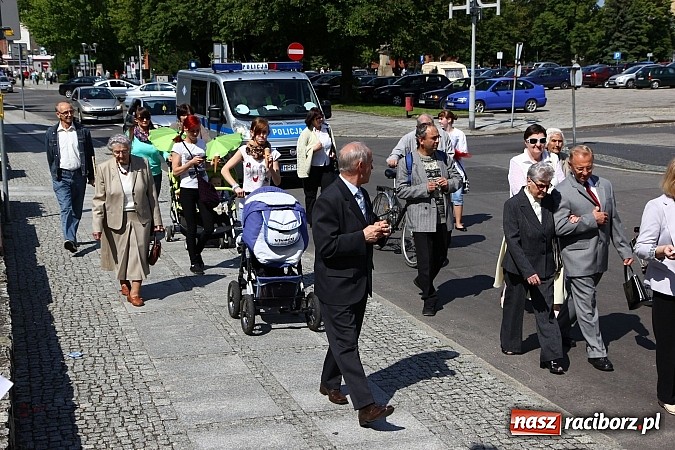 Zdjęcie w galerii na portalu naszraciborz.pl: Raciborski Marsz dla Życia i Rodziny wiadomości z regionu