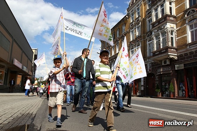 Zdjęcie w galerii na portalu naszraciborz.pl: Raciborski Marsz dla Życia i Rodziny wiadomości z regionu