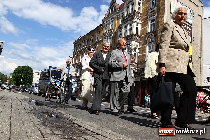 Zdjęcie w galerii na portalu naszraciborz.pl: Raciborski Marsz dla Życia i Rodziny wiadomości z regionu