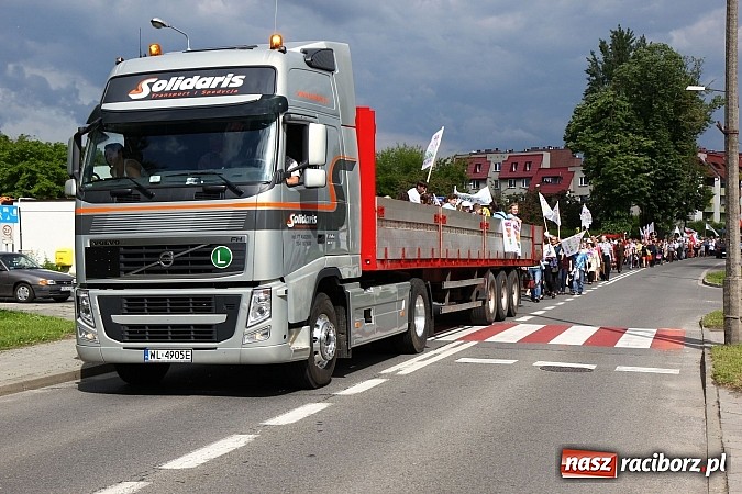 Zdjęcie w galerii na portalu naszraciborz.pl: Raciborski Marsz dla Życia i Rodziny wiadomości z regionu