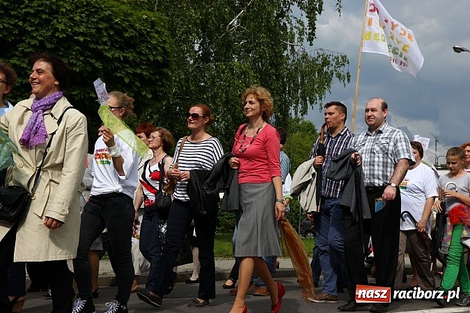 Zdjęcie w galerii na portalu naszraciborz.pl: Raciborski Marsz dla Życia i Rodziny wiadomości z regionu