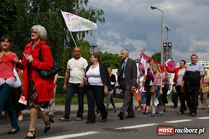 Zdjęcie w galerii na portalu naszraciborz.pl: Raciborski Marsz dla Życia i Rodziny wiadomości z regionu