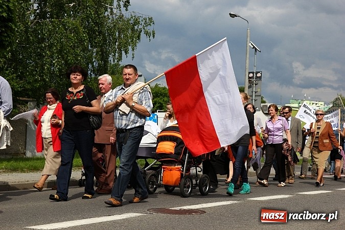 Zdjęcie w galerii na portalu naszraciborz.pl: Raciborski Marsz dla Życia i Rodziny wiadomości z regionu