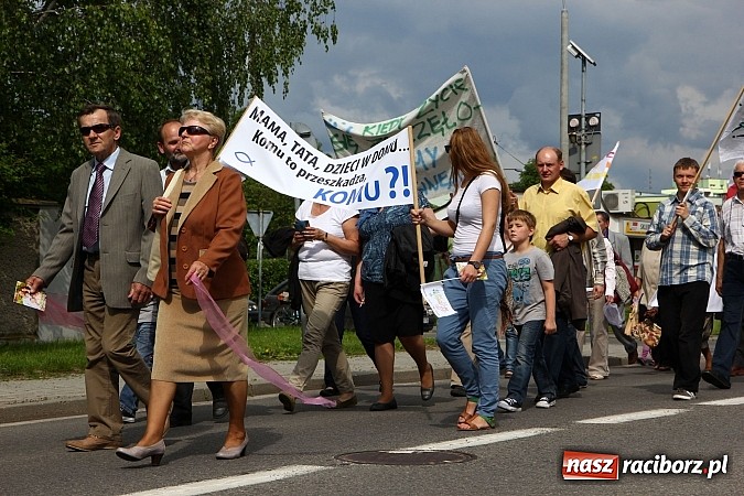Zdjęcie w galerii na portalu naszraciborz.pl: Raciborski Marsz dla Życia i Rodziny wiadomości z regionu