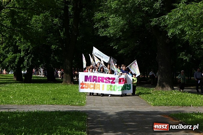 Zdjęcie w galerii na portalu naszraciborz.pl: Raciborski Marsz dla Życia i Rodziny wiadomości z regionu