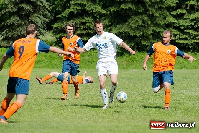 Zdjęcie w galerii na portalu naszraciborz.pl: Emocjonujący pojedynek w Gamowie. Owsiszcze górą wiadomości z regionu