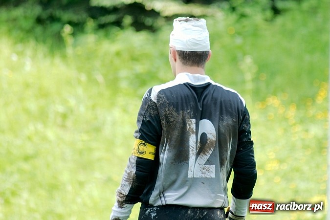 Zdjęcie w galerii na portalu naszraciborz.pl: Emocjonujący pojedynek w Gamowie. Owsiszcze górą wiadomości z regionu