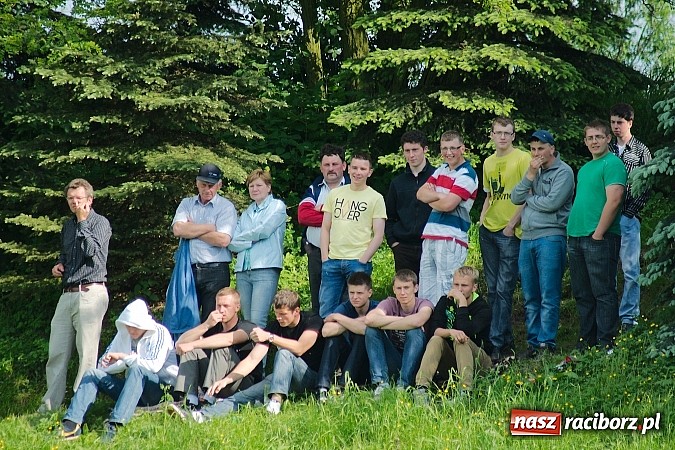 Zdjęcie w galerii na portalu naszraciborz.pl: Emocjonujący pojedynek w Gamowie. Owsiszcze górą wiadomości z regionu