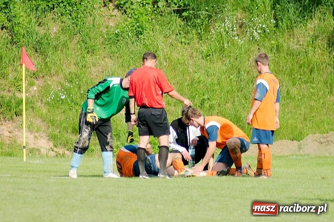 Zdjęcie w galerii na portalu naszraciborz.pl: Emocjonujący pojedynek w Gamowie. Owsiszcze górą wiadomości z regionu