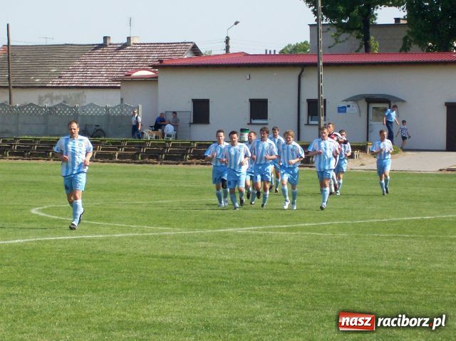 Zdjęcie w galerii na portalu naszraciborz.pl: Ostre strzelanie w Tworkowie wiadomości z regionu
