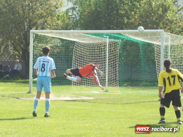 Zdjęcie w galerii na portalu naszraciborz.pl: Ostre strzelanie w Tworkowie wiadomości z regionu