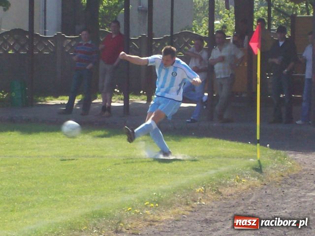 Zdjęcie w galerii na portalu naszraciborz.pl: Ostre strzelanie w Tworkowie wiadomości z regionu