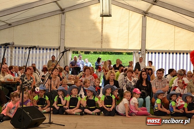 Zdjęcie w galerii na portalu naszraciborz.pl: Transgraniczny festiwal kultury w Tworkowie wiadomości z regionu