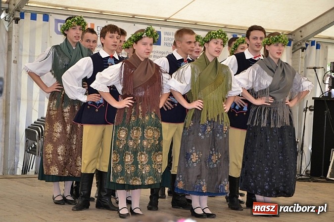 Zdjęcie w galerii na portalu naszraciborz.pl: Transgraniczny festiwal kultury w Tworkowie wiadomości z regionu