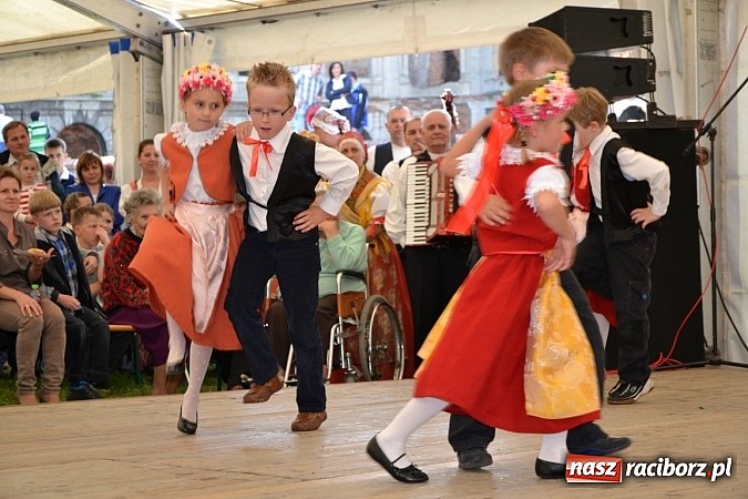 Zdjęcie w galerii na portalu naszraciborz.pl: Transgraniczny festiwal kultury w Tworkowie wiadomości z regionu