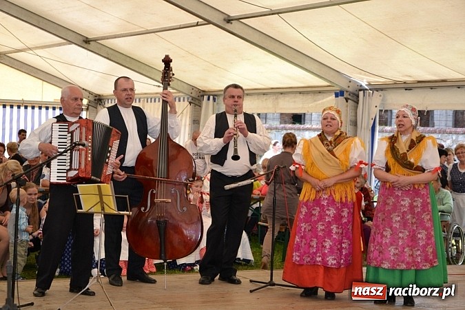 Zdjęcie w galerii na portalu naszraciborz.pl: Transgraniczny festiwal kultury w Tworkowie wiadomości z regionu