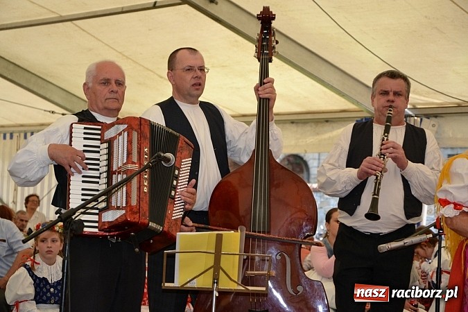 Zdjęcie w galerii na portalu naszraciborz.pl: Transgraniczny festiwal kultury w Tworkowie wiadomości z regionu