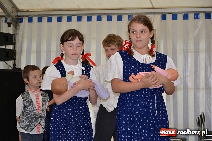 Zdjęcie w galerii na portalu naszraciborz.pl: Transgraniczny festiwal kultury w Tworkowie wiadomości z regionu