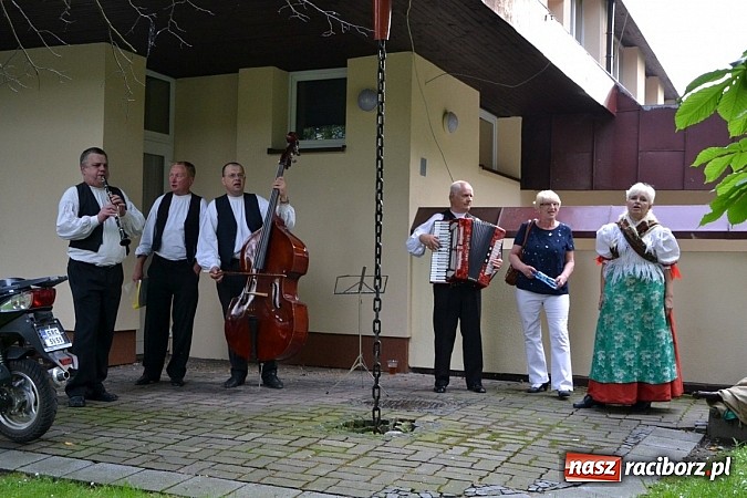 Zdjęcie w galerii na portalu naszraciborz.pl: Transgraniczny festiwal kultury w Tworkowie wiadomości z regionu