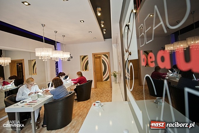 Zdjęcie w galerii na portalu naszraciborz.pl: Zbliża się finał Metamorfoz wiadomości z regionu