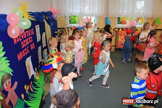 Zdjęcie w galerii na portalu naszraciborz.pl: Dzień Dziecka w krzanowickim przedszkolu wiadomości z regionu