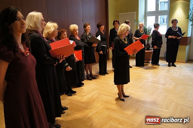 Zdjęcie w galerii na portalu naszraciborz.pl: Anielskie głosy w RCK wiadomości z regionu