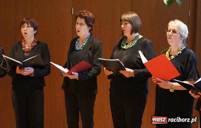 Zdjęcie w galerii na portalu naszraciborz.pl: Anielskie głosy w RCK wiadomości z regionu