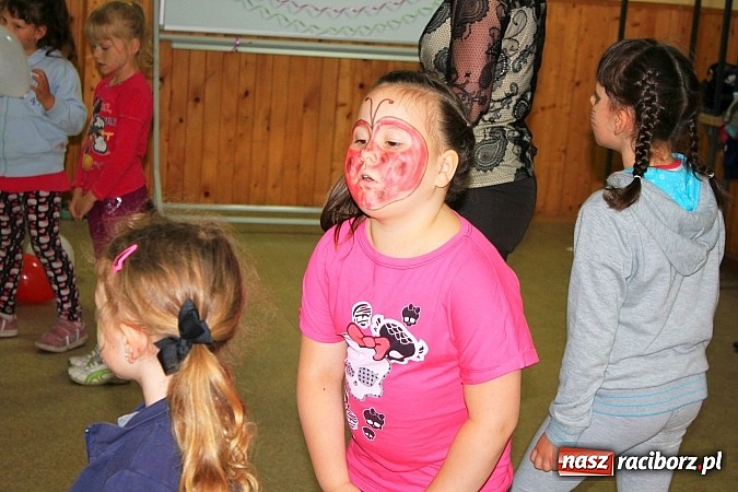 Zdjęcie w galerii na portalu naszraciborz.pl: Przygody Dorotki w krainie bajek, czyli Dzień Dziecka w raciborskiej PWSZ wiadomości z regionu