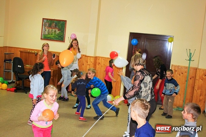 Zdjęcie w galerii na portalu naszraciborz.pl: Przygody Dorotki w krainie bajek, czyli Dzień Dziecka w raciborskiej PWSZ wiadomości z regionu