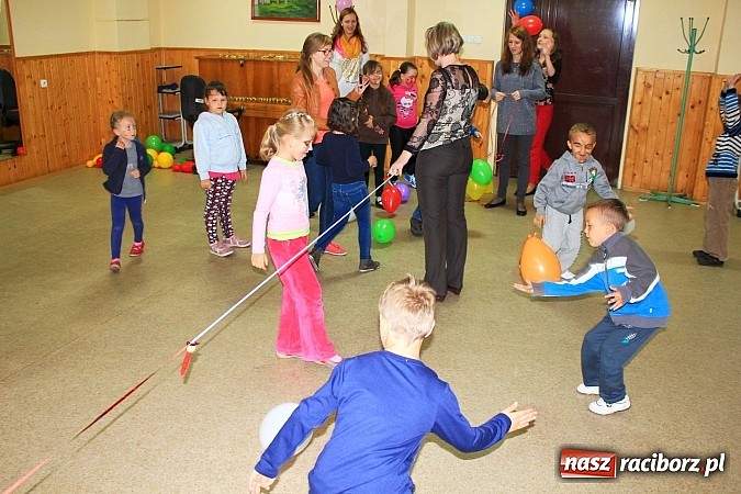 Zdjęcie w galerii na portalu naszraciborz.pl: Przygody Dorotki w krainie bajek, czyli Dzień Dziecka w raciborskiej PWSZ wiadomości z regionu