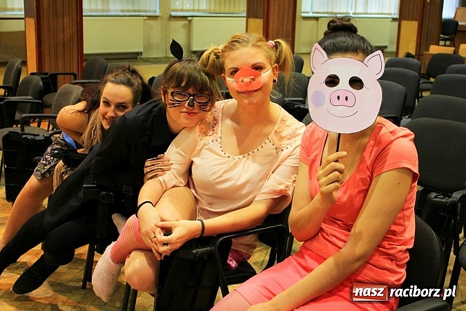 Zdjęcie w galerii na portalu naszraciborz.pl: Przygody Dorotki w krainie bajek, czyli Dzień Dziecka w raciborskiej PWSZ wiadomości z regionu