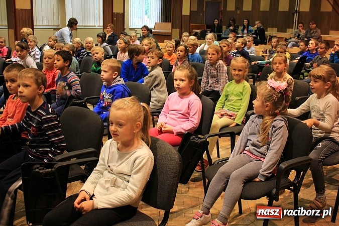 Zdjęcie w galerii na portalu naszraciborz.pl: Przygody Dorotki w krainie bajek, czyli Dzień Dziecka w raciborskiej PWSZ wiadomości z regionu