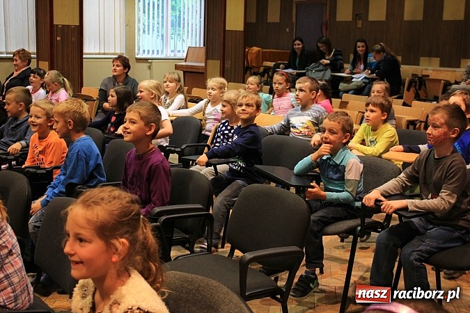 Zdjęcie w galerii na portalu naszraciborz.pl: Przygody Dorotki w krainie bajek, czyli Dzień Dziecka w raciborskiej PWSZ wiadomości z regionu