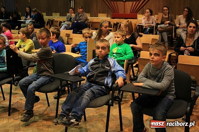 Zdjęcie w galerii na portalu naszraciborz.pl: Przygody Dorotki w krainie bajek, czyli Dzień Dziecka w raciborskiej PWSZ wiadomości z regionu