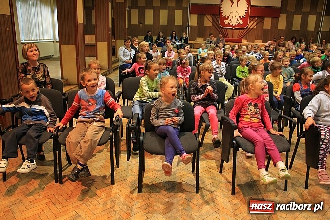 Zdjęcie w galerii na portalu naszraciborz.pl: Przygody Dorotki w krainie bajek, czyli Dzień Dziecka w raciborskiej PWSZ wiadomości z regionu