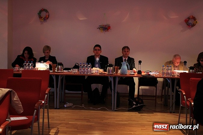 Zdjęcie w galerii na portalu naszraciborz.pl: Ruszył Festiwal Piosenki Europejskiej wiadomości z regionu