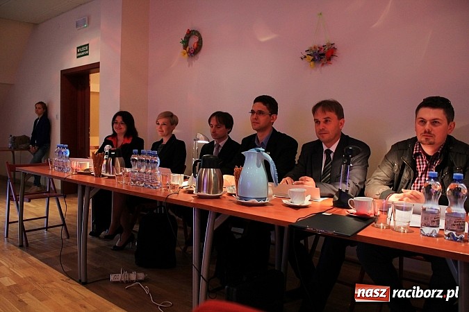 Zdjęcie w galerii na portalu naszraciborz.pl: Ruszył Festiwal Piosenki Europejskiej wiadomości z regionu