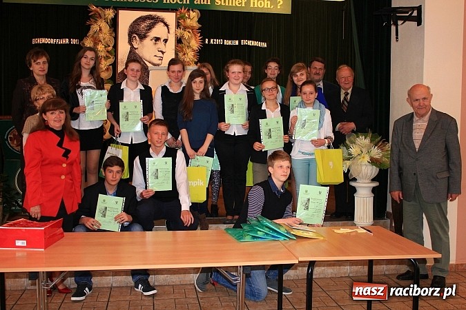 Zdjęcie w galerii na portalu naszraciborz.pl: Sprawdzili wiedzę o twórczości Eichendorffa wiadomości z regionu