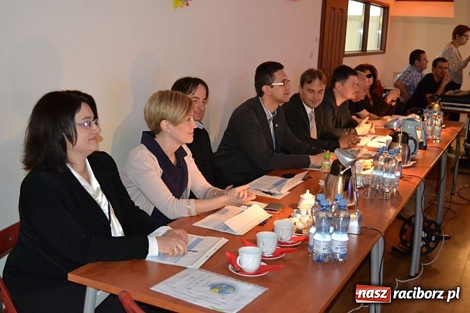 Zdjęcie w galerii na portalu naszraciborz.pl: Festiwal Piosenki Europejskiej - dzień drugi wiadomości z regionu