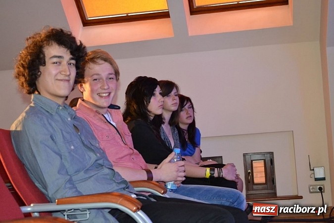 Zdjęcie w galerii na portalu naszraciborz.pl: Festiwal Piosenki Europejskiej - dzień drugi wiadomości z regionu