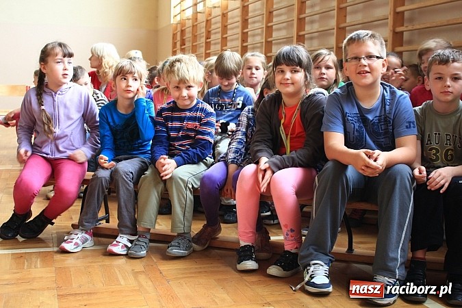 Zdjęcie w galerii na portalu naszraciborz.pl: Przedszkole nr 17 w Markowicach otrzymało imię Koziołka Matołka wiadomości z regionu