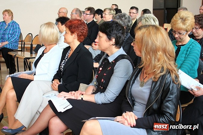 Zdjęcie w galerii na portalu naszraciborz.pl: Przedszkole nr 17 w Markowicach otrzymało imię Koziołka Matołka wiadomości z regionu