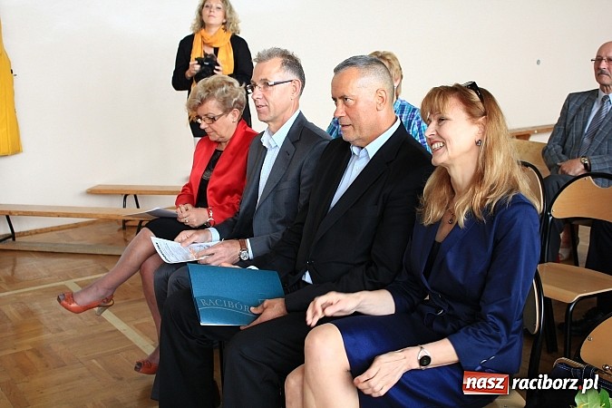 Zdjęcie w galerii na portalu naszraciborz.pl: Przedszkole nr 17 w Markowicach otrzymało imię Koziołka Matołka wiadomości z regionu